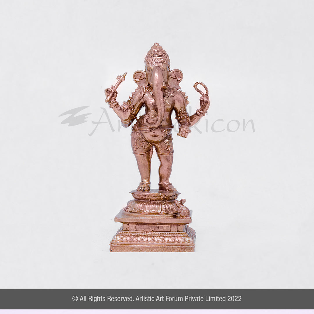 Valampuri Ganesha statue